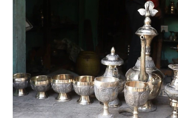 कोइला अभावले टक्सारको परम्परागत धातु उद्योग सङ्कटमा